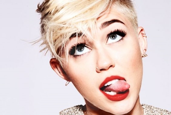 30082015032345miley-cyrus-2014-21-600x0