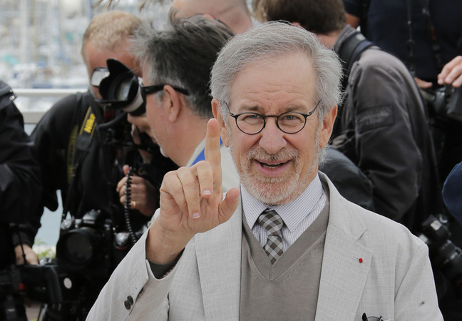 Steven_Spielberg_thinks_the_sky_is_falling_featured_photo_gallery